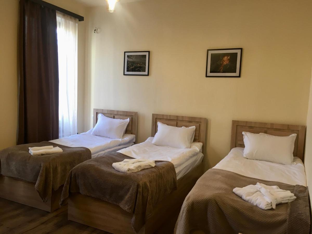 Guest House Margaryan Yerevan Ngoại thất bức ảnh
