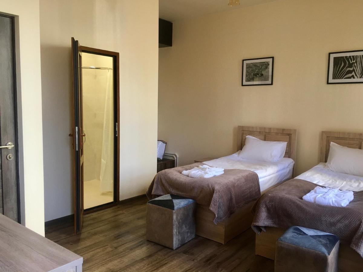 Guest House Margaryan Yerevan Ngoại thất bức ảnh