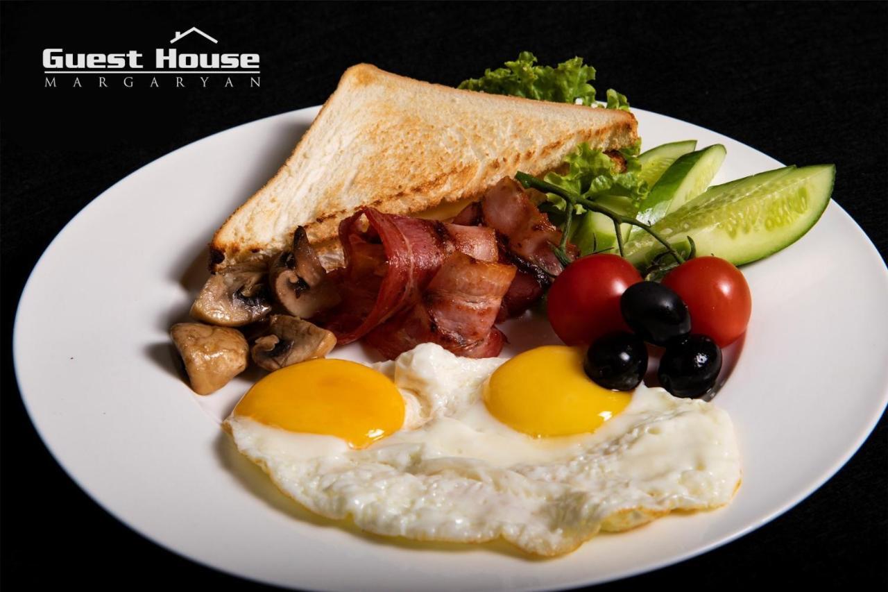 Guest House Margaryan Yerevan Ngoại thất bức ảnh