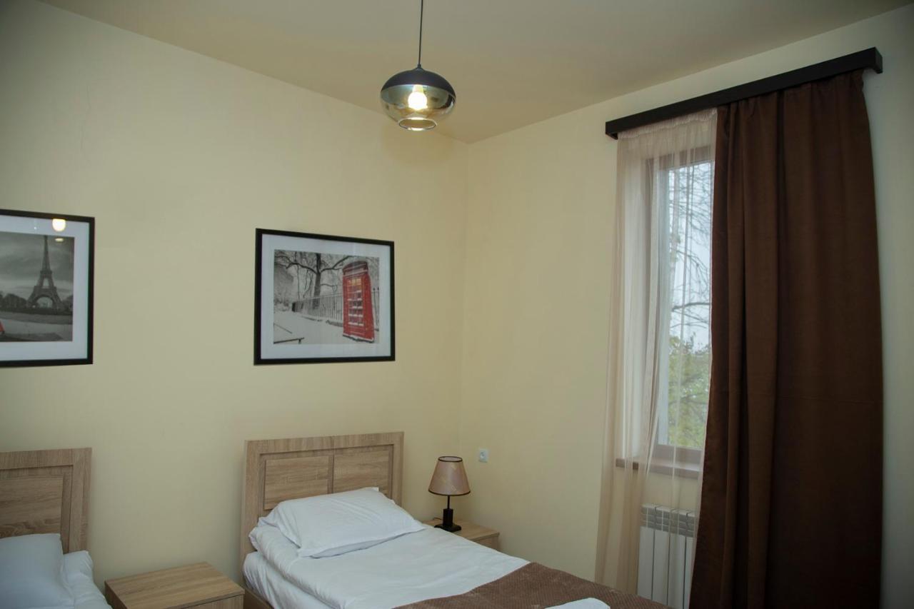 Guest House Margaryan Yerevan Ngoại thất bức ảnh